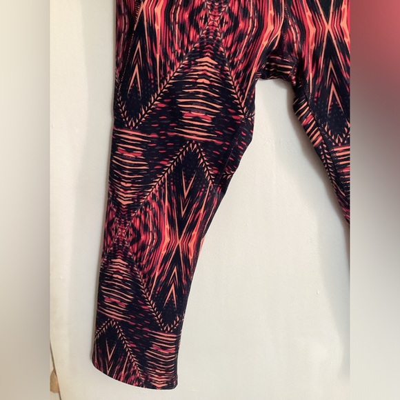 The North Face Colorful Crop Pants/Leggings size S - Picture 8 of 8